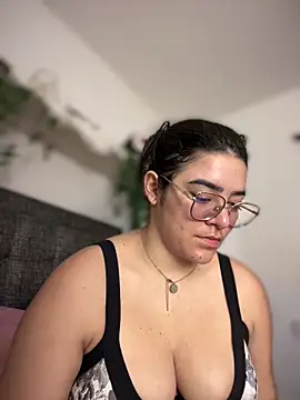 Snapshot of Lia_flowers chatting on 03/17/25, 11:00 Lia flowers online show from 03/17/25, 11:00