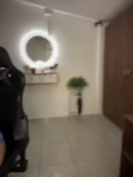 Snapshot of Lia_flowers chatting on 10/23/25, 02:00 Lia flowers online show from 10/23/25, 02:00