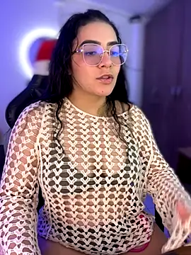 Snapshot of Lia_flowers chatting on 12/01/25, 01:43 Lia flowers online show from 12/01/25, 01:43