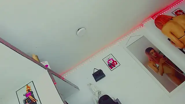 Snapshot of candy_kendall chatting on 11/20/25, 07:46 candy kendall online show from 11/20/25, 07:46