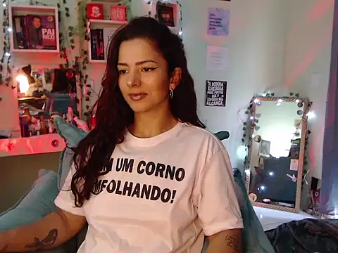 Snapshot of BeellyDance chatting on 10/06/25, 06:05 BeellyDance online show from 10/06/25, 06:05