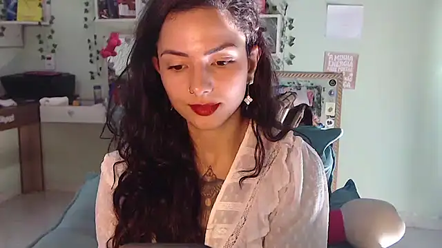 Snapshot of BeellyDance chatting on 04/22/26, 04:41 BeellyDance online show from 04/22/26, 04:41