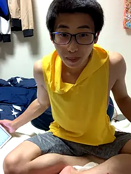 Snapshot of ritumaru024 chatting on 09/10/25, 12:05 ritumaru024 online show from 09/10/25, 12:05