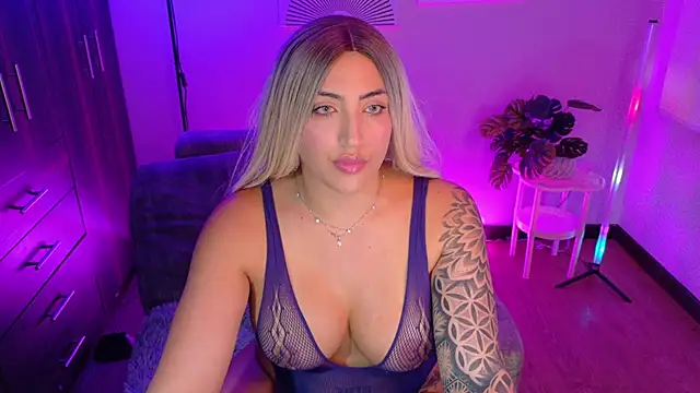 Snapshot of a_belladanger chatting on 03/29/26, 01:38 a belladanger online show from 03/29/26, 01:38