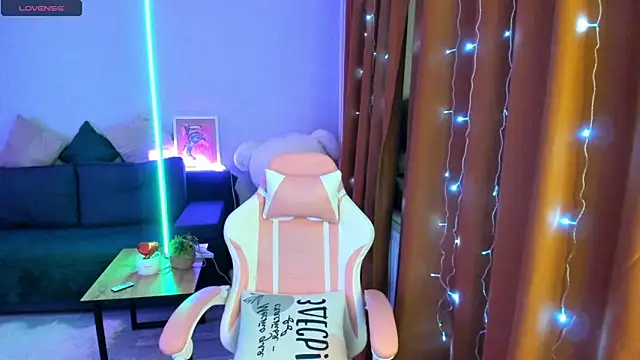 Queen baby online show from 12/22/25, 02:19