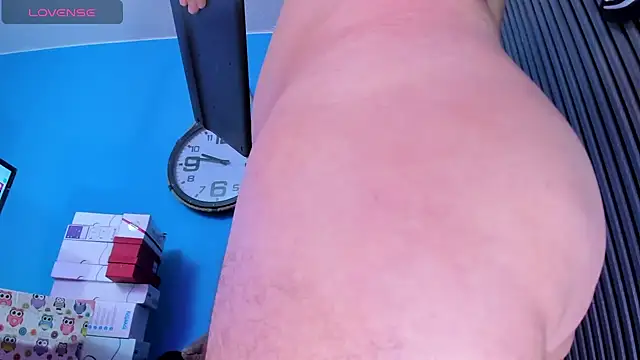 Snapshot of Patty_jenkinss_ chatting on 02/21/25, 03:23 Patty jenkinss online show from 02/21/25, 03:23