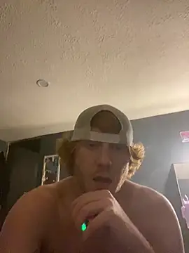 Snapshot of hottestcouplevaa chatting on 12/30/24, 10:53 hottestcouplevaa online show from 12/30/24, 10:53