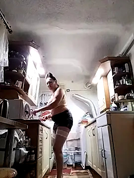 lindaledi2 online show from 02/13/25, 04:28