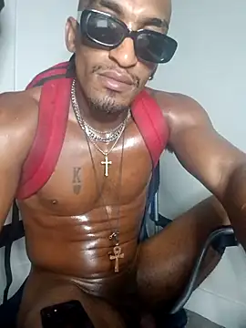 Snapshot of AndreMillz69 chatting on 10/03/25, 07:16 AndreMillz69 online show from 10/03/25, 07:16