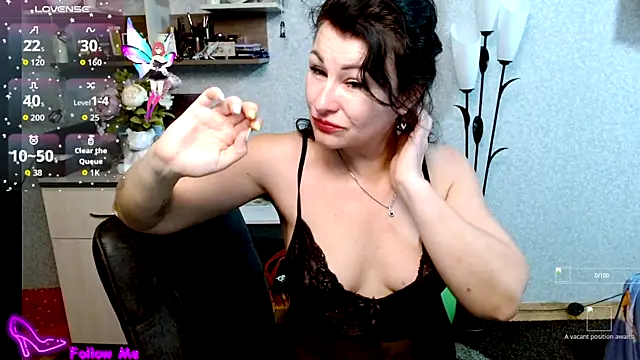 BeatriksS online show from 11/18/25, 02:10