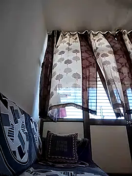 Instant chargerxh online show from 04/05/26, 06:43