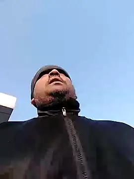 Dick 6inches online show from 02/05/25, 02:51