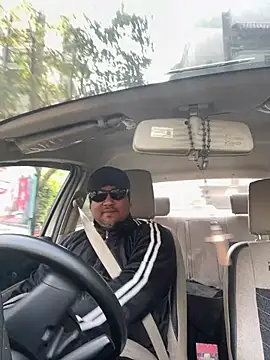 Dick 6inches online show from 03/27/26, 02:50