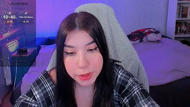 Snapshot of kellyharris chatting on 12/21/24, 01:53 kellyharris online show from 12/21/24, 01:53