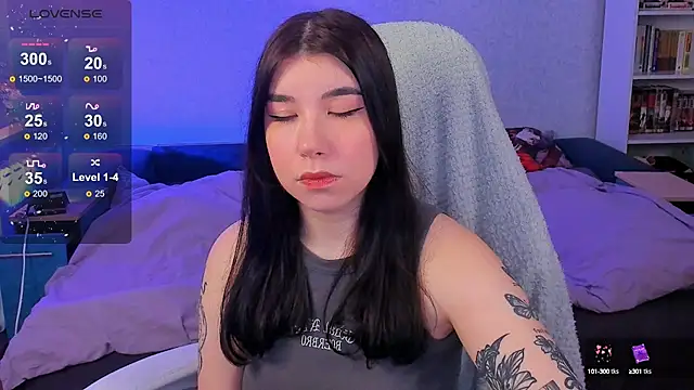 Snapshot of kellyharris chatting on 12/25/24, 01:30 kellyharris online show from 12/25/24, 01:30