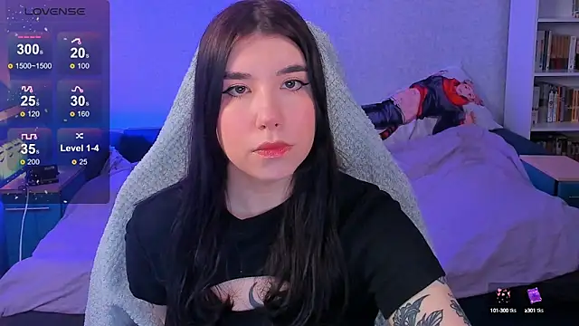 Snapshot of kellyharris chatting on 01/13/25, 03:26 kellyharris online show from 01/13/25, 03:26