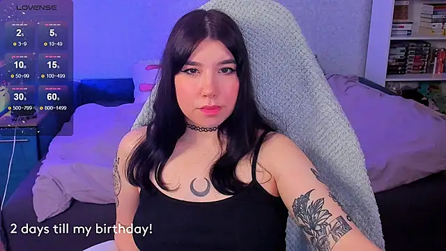 Snapshot of kellyharris chatting on 02/26/25, 04:35 kellyharris online show from 02/26/25, 04:35