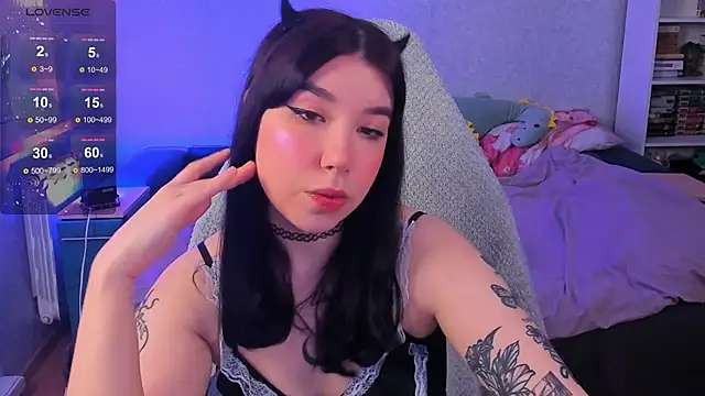 Snapshot of kellyharris chatting on 03/01/25, 03:27 kellyharris online show from 03/01/25, 03:27