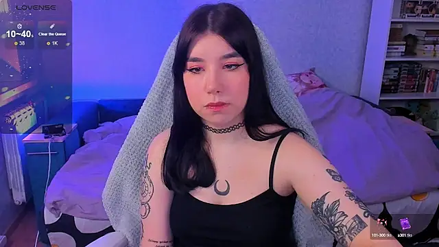 Snapshot of kellyharris chatting on 03/16/25, 02:11 kellyharris online show from 03/16/25, 02:11