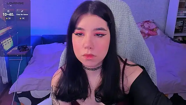 Snapshot of kellyharris chatting on 03/18/25, 02:37 kellyharris online show from 03/18/25, 02:37