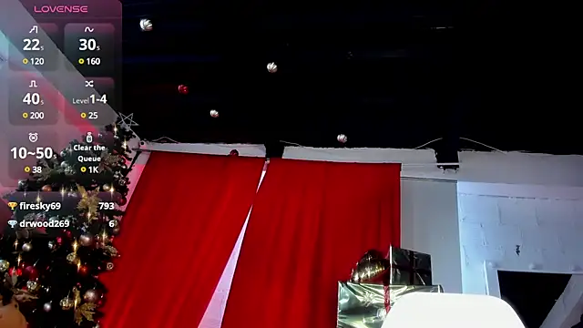 Snapshot of silvia_lane chatting on 12/19/24, 11:18 silvia lane online show from 12/19/24, 11:18