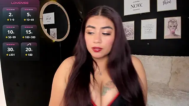 Snapshot of silvia_lane chatting on 03/05/25, 04:24 silvia lane online show from 03/05/25, 04:24