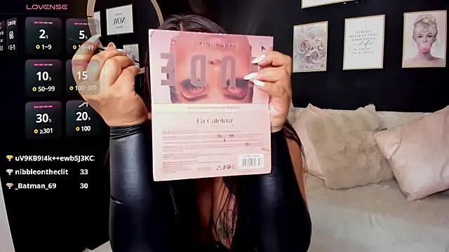 Snapshot of silvia_lane chatting on 03/14/25, 12:07 silvia lane online show from 03/14/25, 12:07