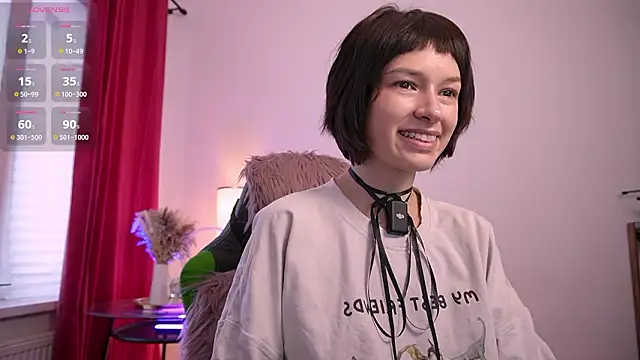 VivianLy  online show from 02/28/26, 01:23