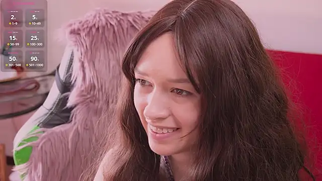 Snapshot of VivianLy_ chatting on 04/20/26, 10:29 VivianLy online show from 04/20/26, 10:29