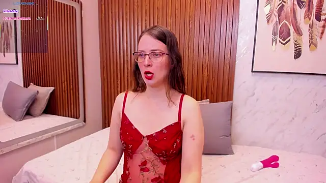 AmbeerWood  online show from 12/22/25, 02:25