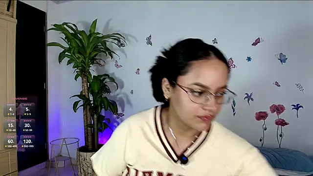 VICTORIABLACK xh online show from 05/17/26, 10:00