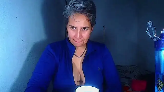 Snapshot of Yessi_rousse chatting on 07/23/26, 12:24 Yessi rousse online show from 07/23/26, 12:24