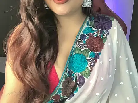 Snapshot of shanayaaa_1 chatting on 09/16/25, 07:04 shanayaaa 1 online show from 09/16/25, 07:04