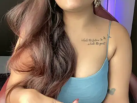 shanayaaa 1 online show from 11/12/25, 06:30