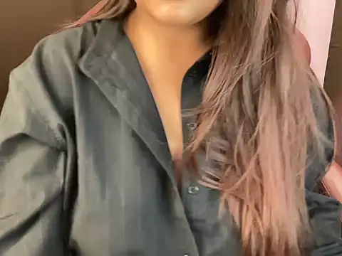 shanayaaa 1 online show from 12/19/25, 08:49