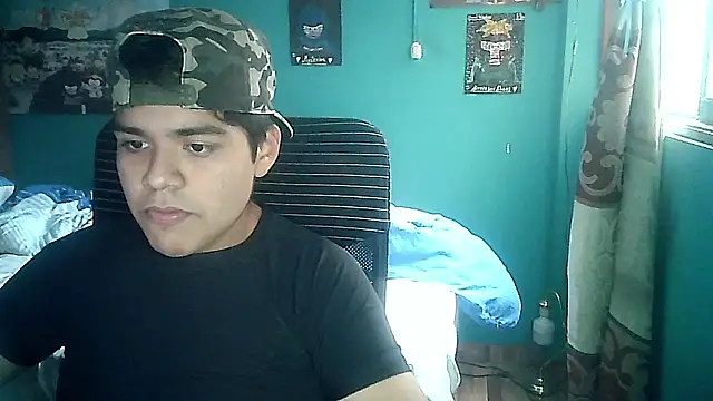 Snapshot of Valesh20 chatting on 09/08/25, 09:03 Valesh20 online show from 09/08/25, 09:03