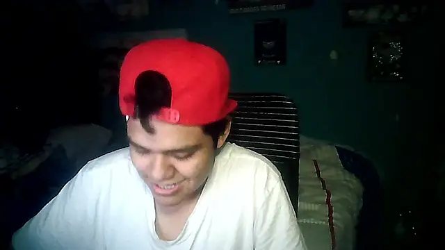 Snapshot of Valesh20 chatting on 09/24/25, 11:52 Valesh20 online show from 09/24/25, 11:52