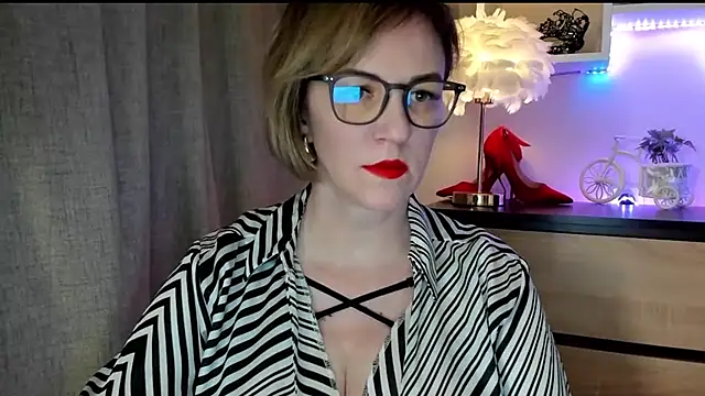 feliziaDesire online show from 10/12/25, 01:10