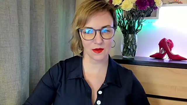 feliziaDesire online show from 10/15/25, 01:11