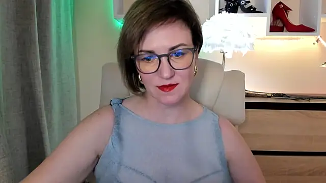 feliziaDesire online show from 11/16/25, 02:00