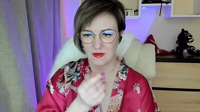 Snapshot of feliziaDesire chatting on 03/15/26, 01:50 feliziaDesire online show from 03/15/26, 01:50