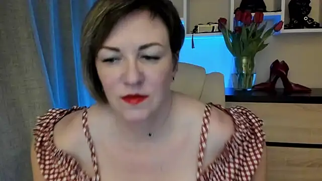 Snapshot of feliziaDesire chatting on 03/20/26, 12:10 feliziaDesire online show from 03/20/26, 12:10