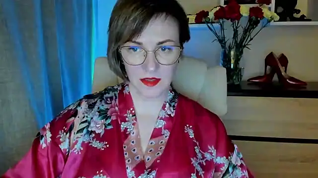 Snapshot of feliziaDesire chatting on 04/02/26, 12:58 feliziaDesire online show from 04/02/26, 12:58