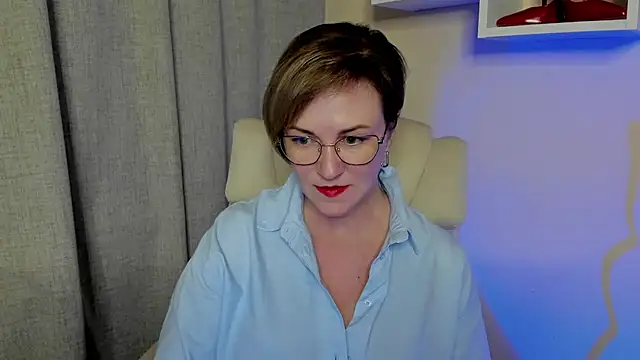 feliziaDesire online show from 06/15/26, 12:51