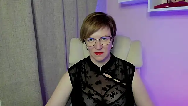 Snapshot of feliziaDesire chatting on 06/29/26, 01:22 feliziaDesire online show from 06/29/26, 01:22