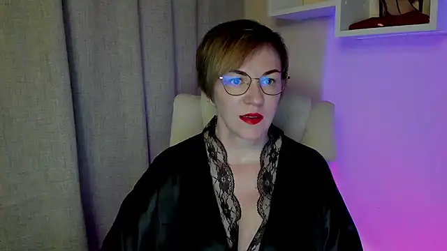 Snapshot of feliziaDesire chatting on 07/03/26, 03:46 feliziaDesire online show from 07/03/26, 03:46