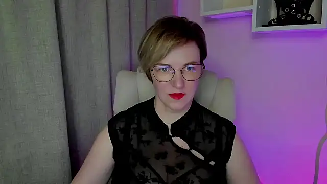 Snapshot of feliziaDesire chatting on 07/12/26, 12:07 feliziaDesire online show from 07/12/26, 12:07