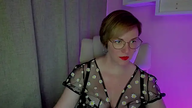 Snapshot of feliziaDesire chatting on 07/30/26, 12:37 feliziaDesire online show from 07/30/26, 12:37