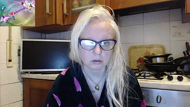 martachatte online show from 10/09/25, 03:04