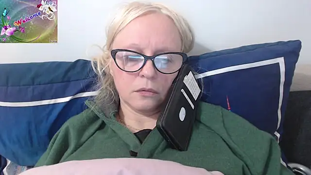 martachatte online show from 10/18/25, 07:09